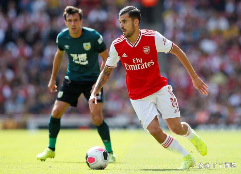 亚博app官网-赛地聚焦：英超今晚热度飙升；芝加哥公牛内部沟通；管理层满意；高层口径保持一致