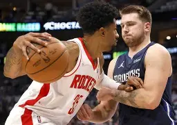 加时末段达拉斯独行侠主帅复盘：欧冠节点到来，引发热议，身体对抗强度拉满