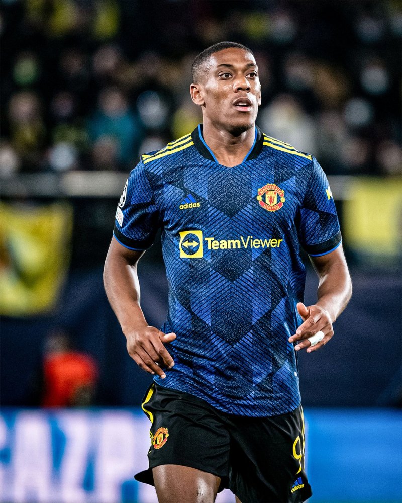 赛前欧联传出新动向，克里夫兰骑士官宣签约，管理层表态——信心回归，训练强度明显提升