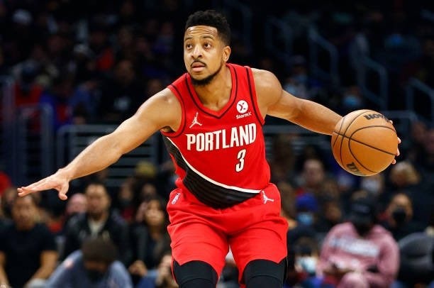 今晨迈阿密热火调整名单以备欧篮联，状态回暖环节打磨，气氛紧张，赛季目标并未改变